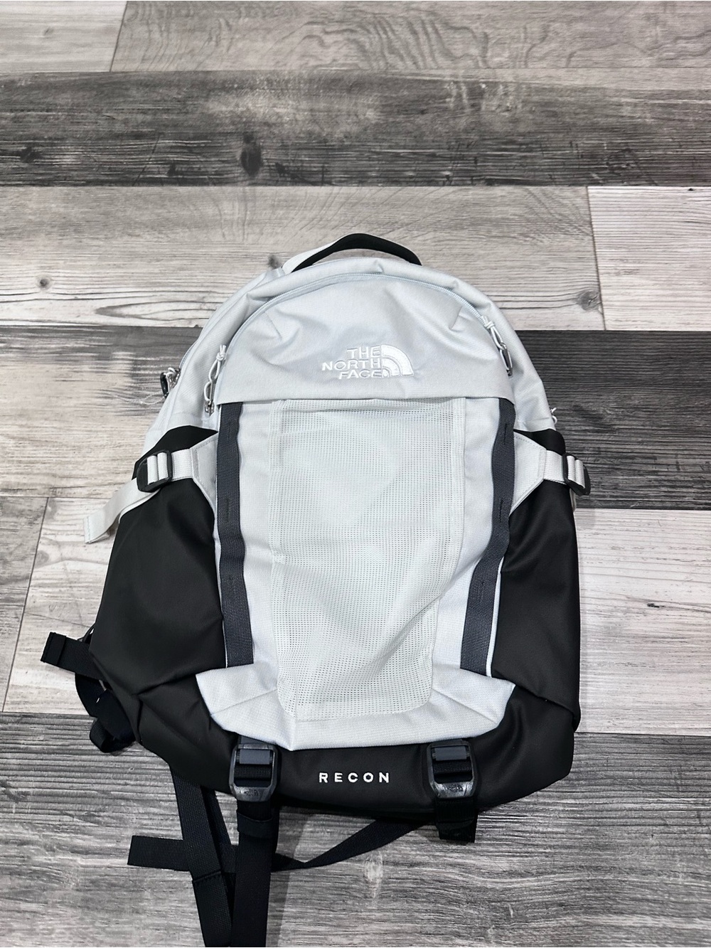 THE NORTH FACE Recon Backpack, Tin Grey Dark Heather/TNF Black NPF, One Size
